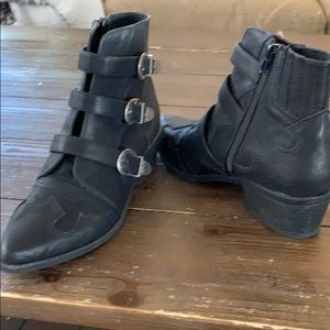 American Eagle Black Boots